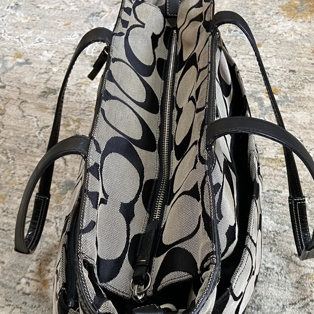 Coach 2009 Stripe Jacquard Black and Gray Baby Bag (F13803) - Picture 6 of 16